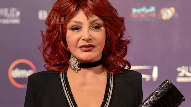 نبيلة عبيد تتصدر التريند بسبب هاني شاكر.. ما القصة؟
